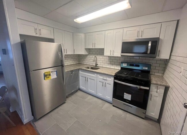 Building Photo - 63 Madison Ave