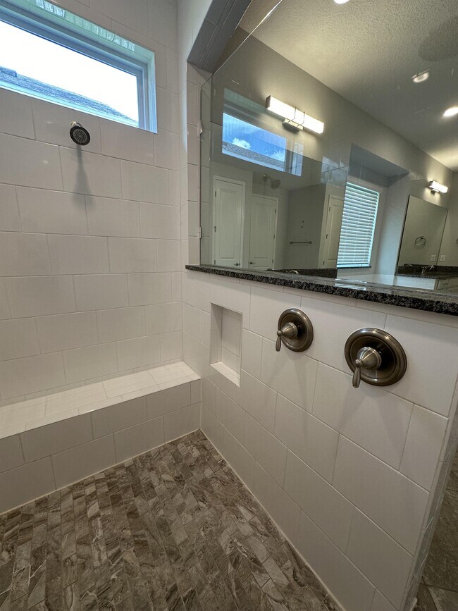 Building Photo - 24 Woodsong Ln