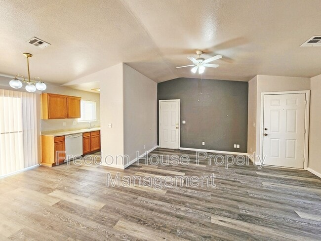 Building Photo - 1381 Ogallala St