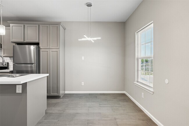 Building Photo - 142 Calloway St