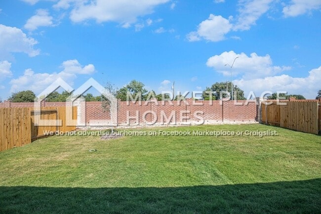 Building Photo - 11012 Gray Mare Dr