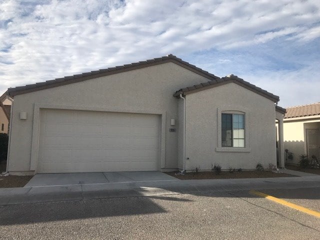 Primary Photo - Villas on Elm 3 Bed 2 Bath Home - Contact ...