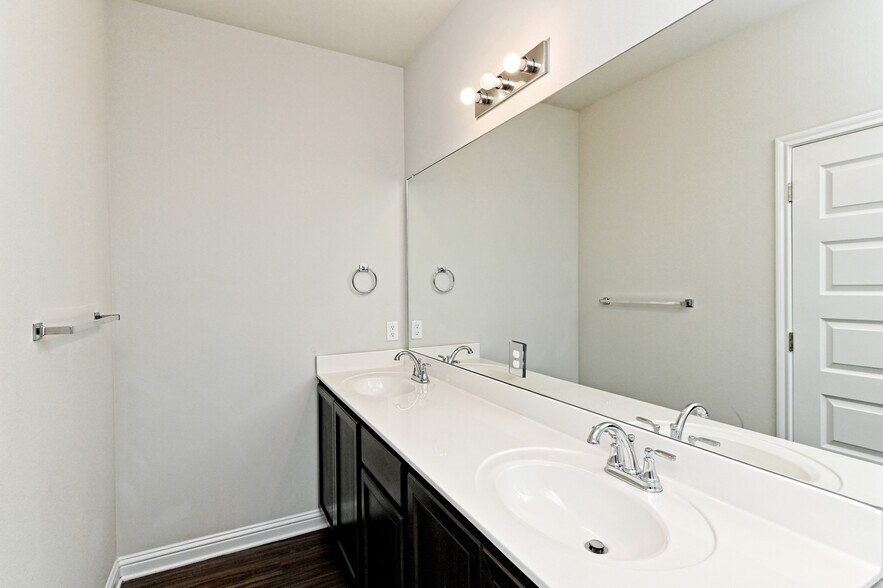 Building Photo - 7803 Norah Dr
