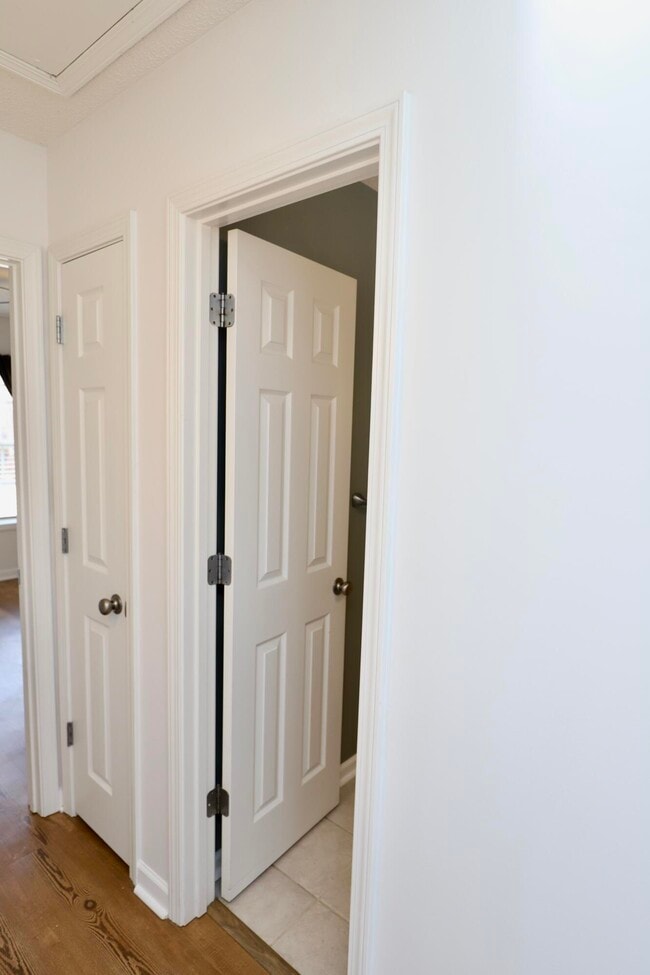 Building Photo - 3065 Temple Rd