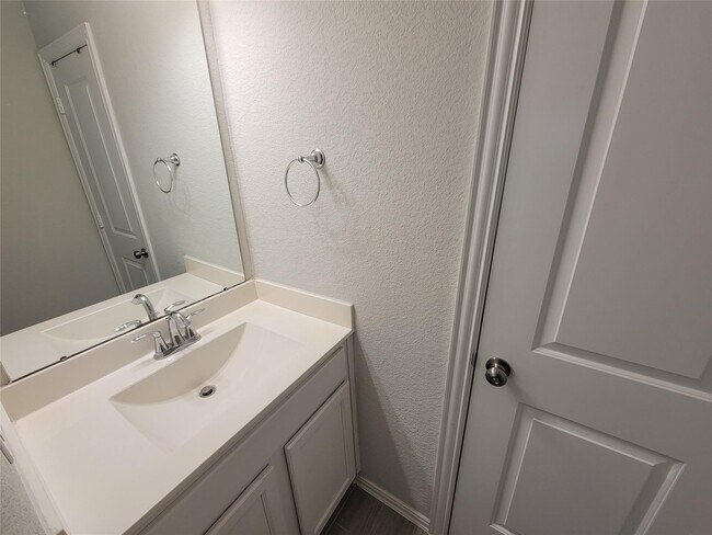 Building Photo - 28638 Monarch Cliffs Dr