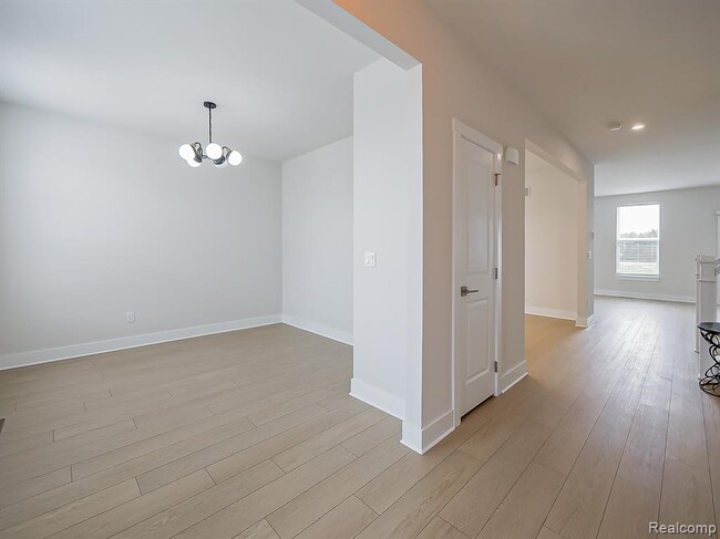 Building Photo - 5169 Poppydrew Ln
