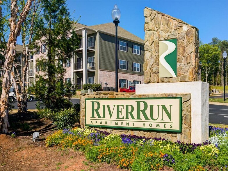 River Run Apartments 901 Meridian River Run Spartanburg SC 29301