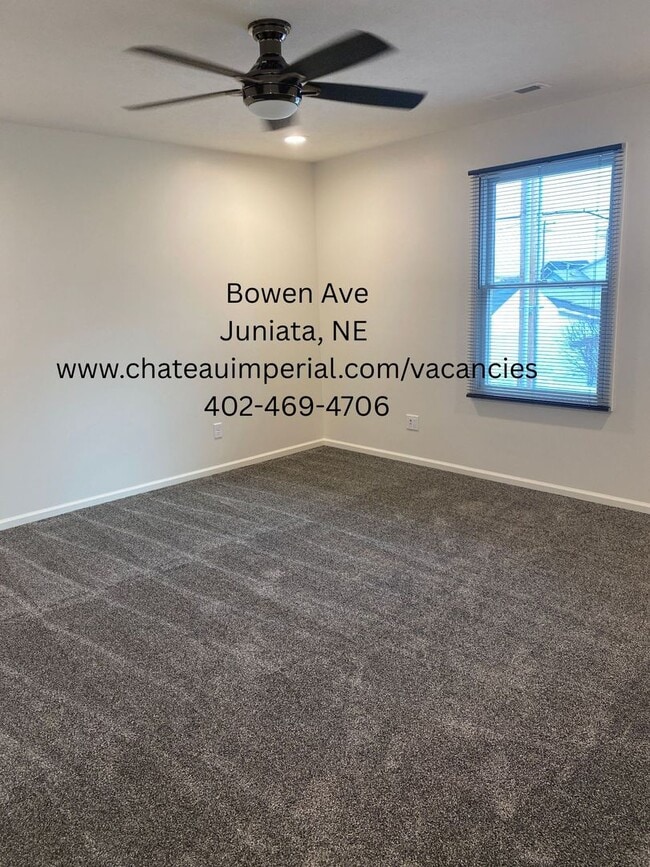 Building Photo - 600 N Bowen Ave