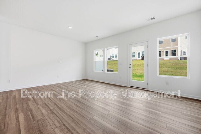 Building Photo - 27 Broward Ln