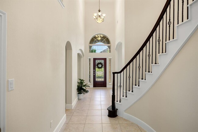 Building Photo - 5822 Crawford Hill Ln