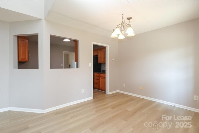 Building Photo - 4112 Chatterleigh Dr