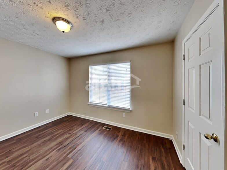 Building Photo - 3533 Shortleaf Run