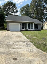 Building Photo - 628 Walker St