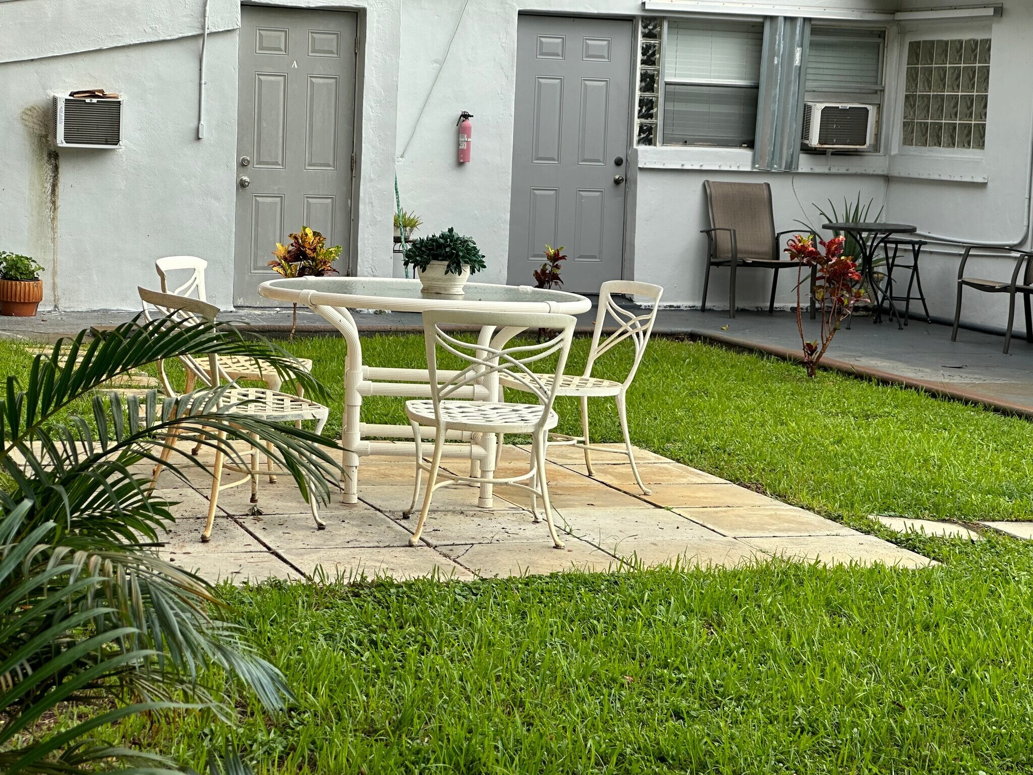 Building Photo - 7121 Taft St