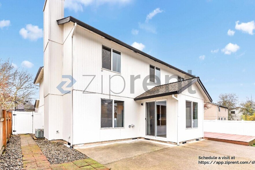 Building Photo - 20277 SW Jay St