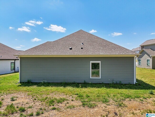 Building Photo - 439 Troubadour Ln