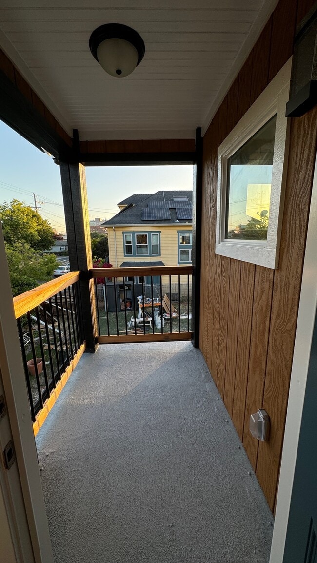 Building Photo - 1202 61st St