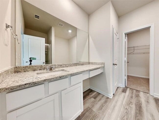 Building Photo - 332 Oliver Dr