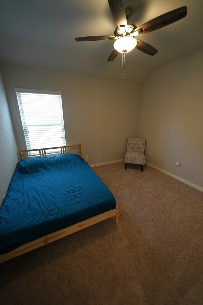Building Photo - Immaculate First Time Rental in Potranco Run!