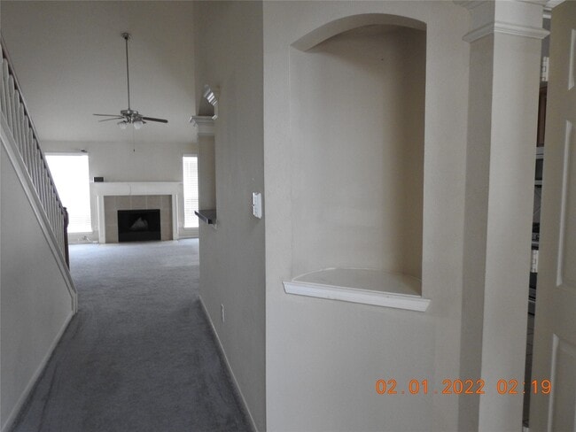 Building Photo - 24227 Silversmith Ln