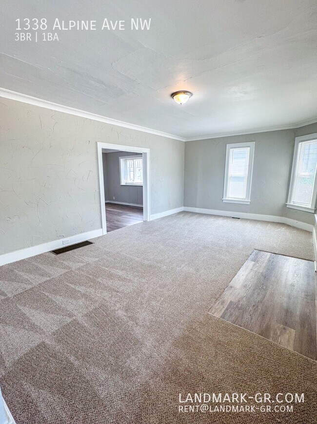 Building Photo - 1338 Alpine Ave NW