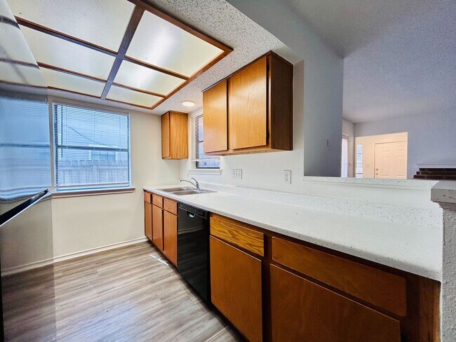 Building Photo - 9315 Kempler Dr
