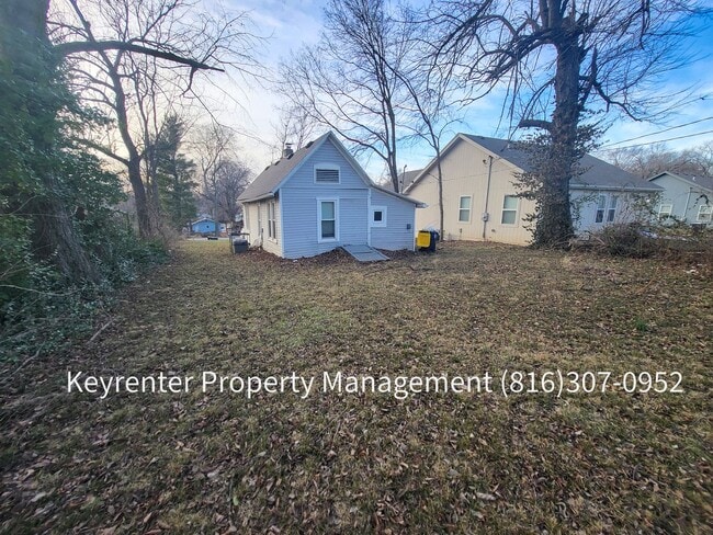 Building Photo - 2 Bed 1 Bath ready to rent!