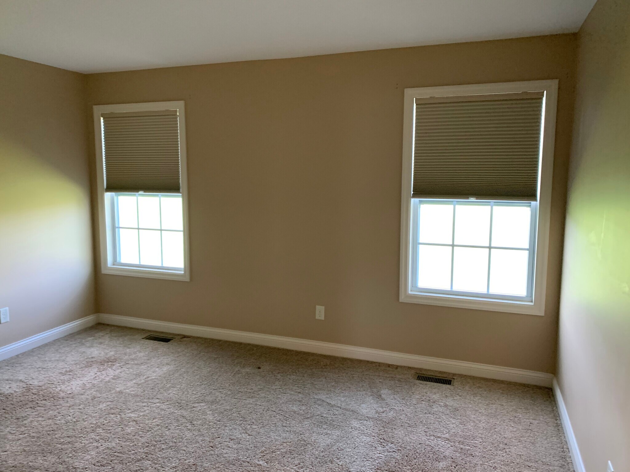 Building Photo - 2409 Wittenberg Ave SE