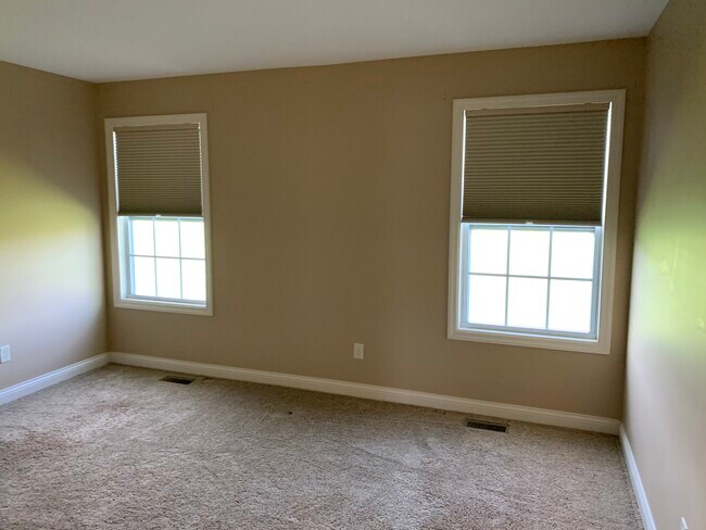 Building Photo - 2409 Wittenberg Ave SE