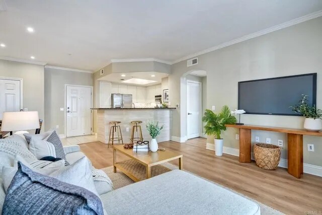 Building Photo - 9253 Regents Rd