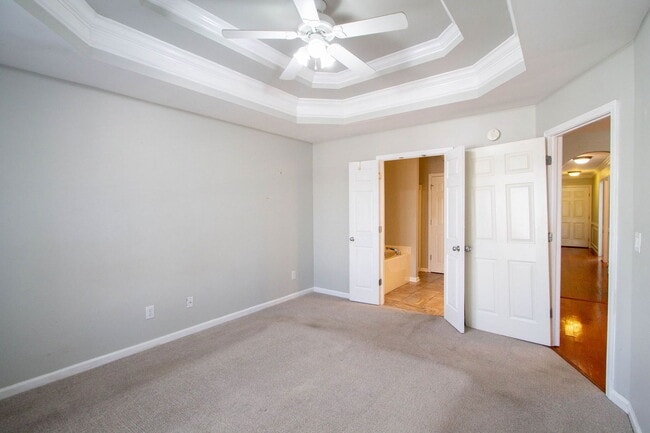 Building Photo - 157 Hayesbury Ct