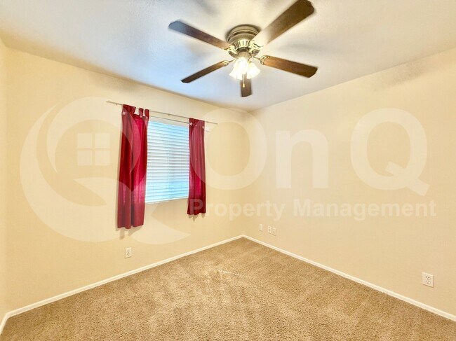 Building Photo - 2321 E Remington Pl