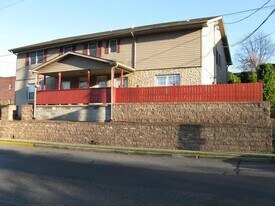 Building Photo - 202 7th St