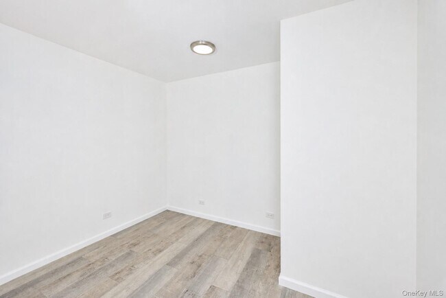 Building Photo - 42-26 81st St
