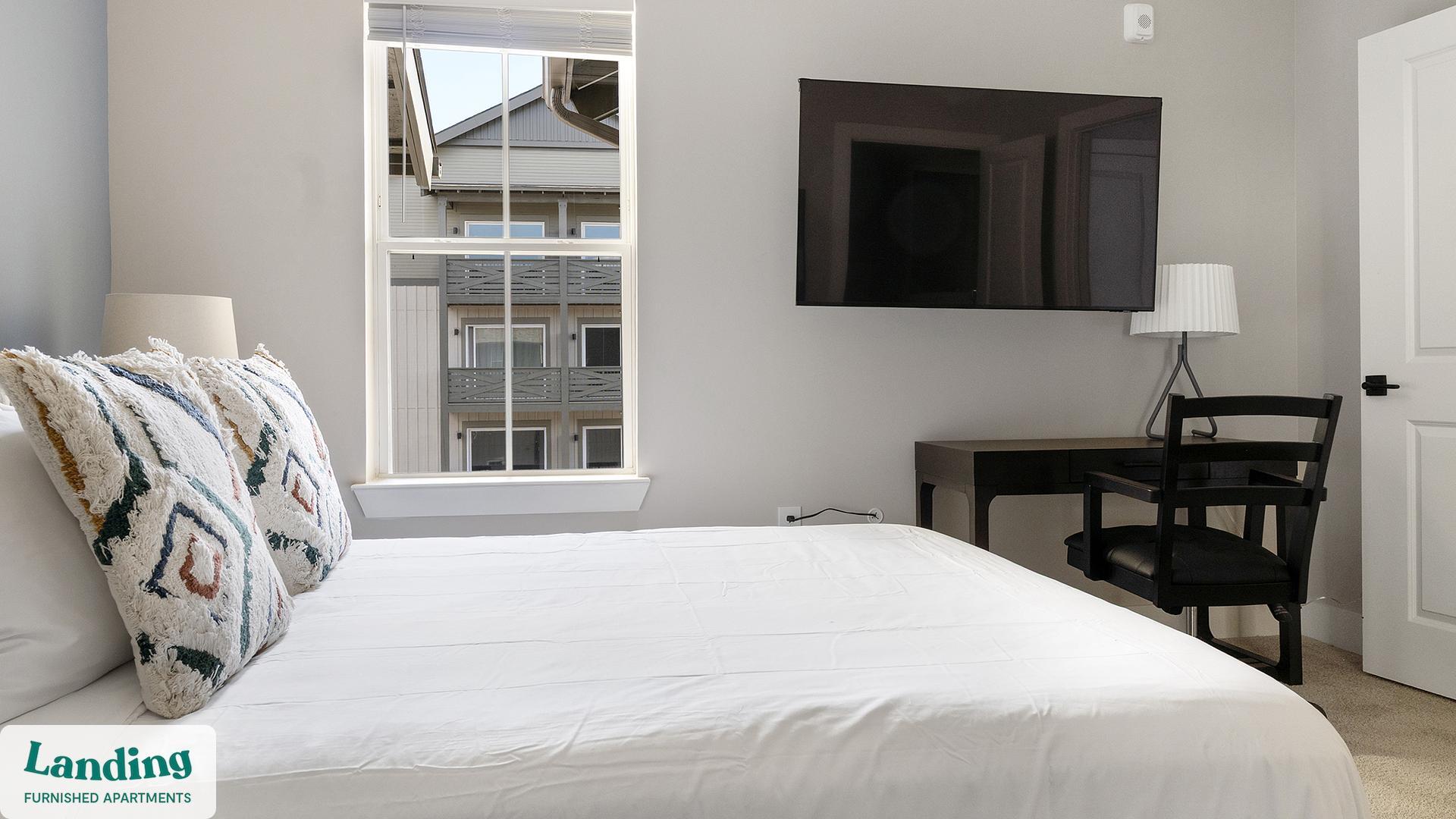 Building Photo - 1000 Forestview Dr