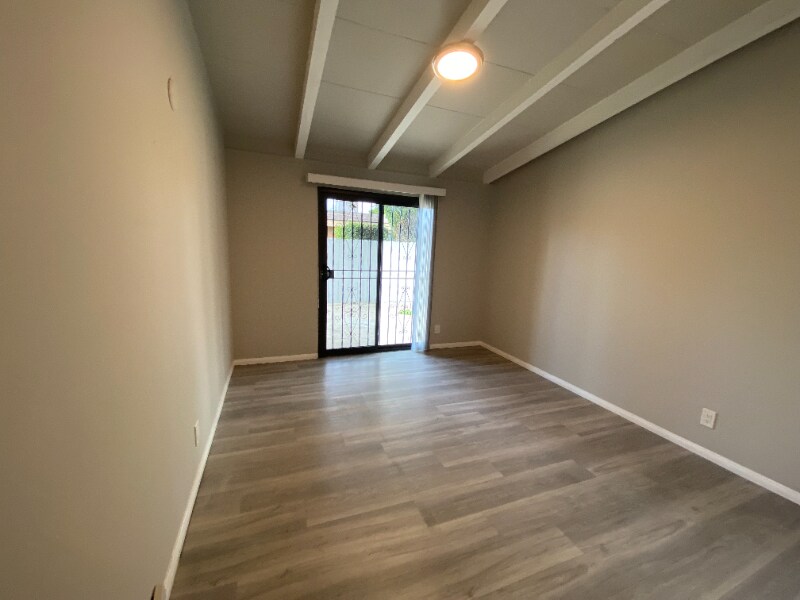 Building Photo - 2916 W Century Blvd