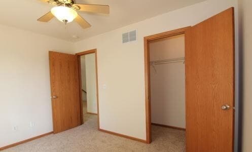 Building Photo - 3 bedroom, 2 bath Townhome in North Liberty