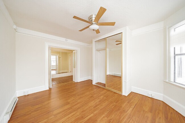 Building Photo - 4056 Piedmont Ave
