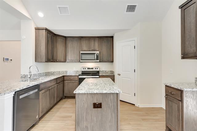 Building Photo - 1711 Wooley Way