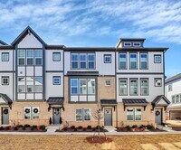 Building Photo - 707 Hoke Ln