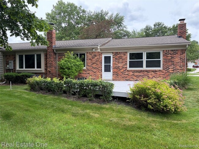 Building Photo - 30882 Oak Valley Dr