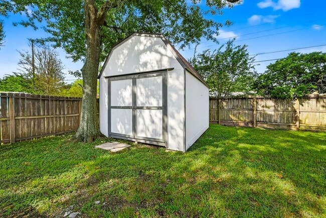 Building Photo - 2019 Spillers Ln