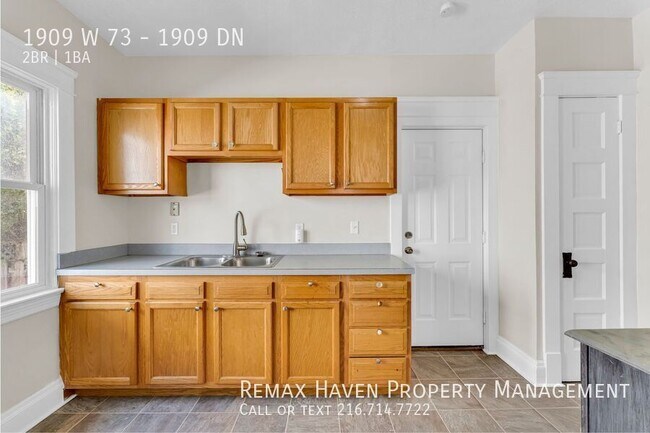 Building Photo - 1909 W 73-1909 DN