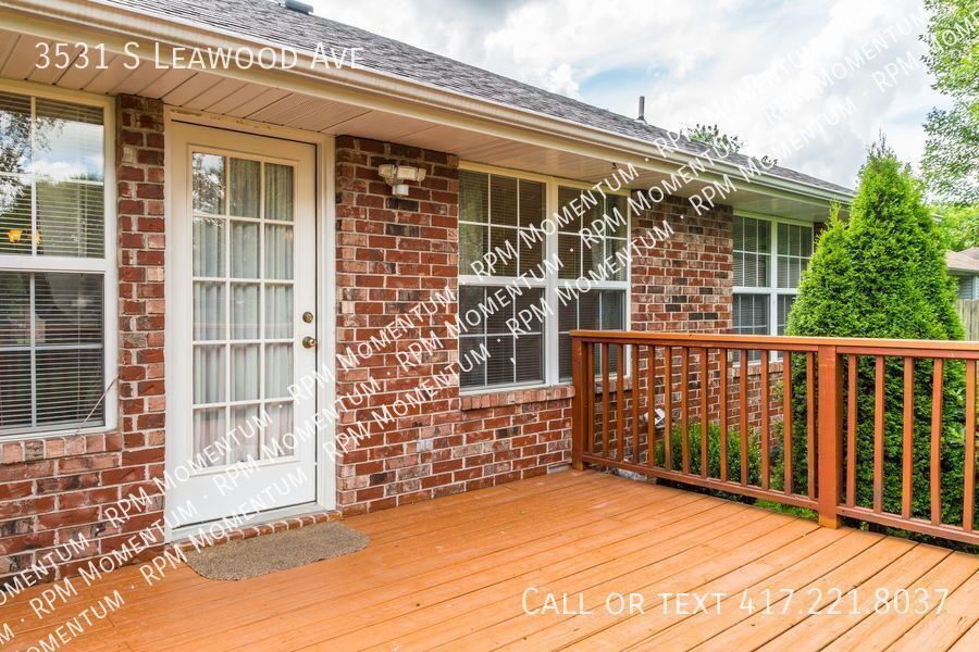 Building Photo - 3531 Leawood Ave