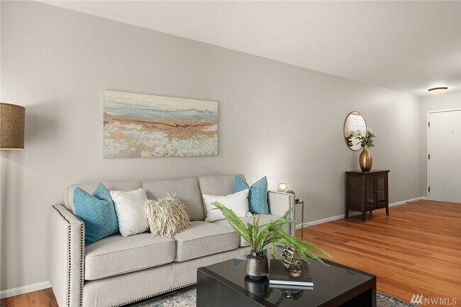 Building Photo - 14630 NE 32nd St