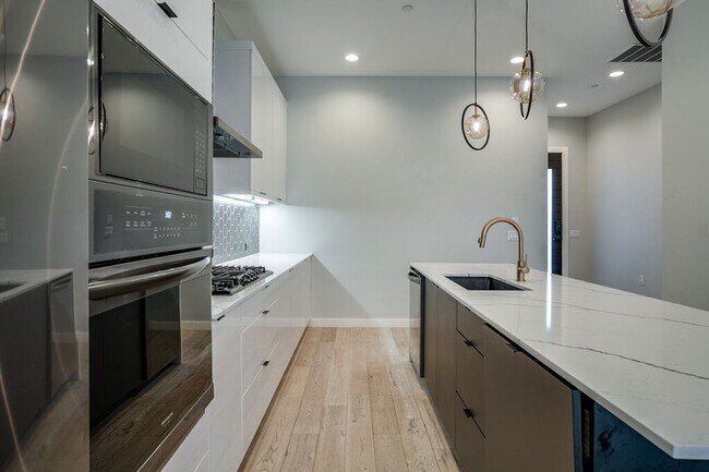 Building Photo - 2108 Tillery St