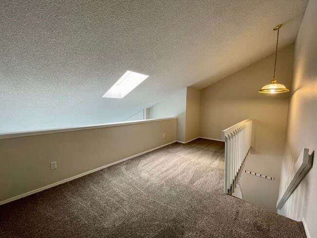 Building Photo - $0 DEPOSIT OPTION. BRIGHT AND AIRY TWO BEDROOM OTERO RIDGE CONDO WITH LOFT!