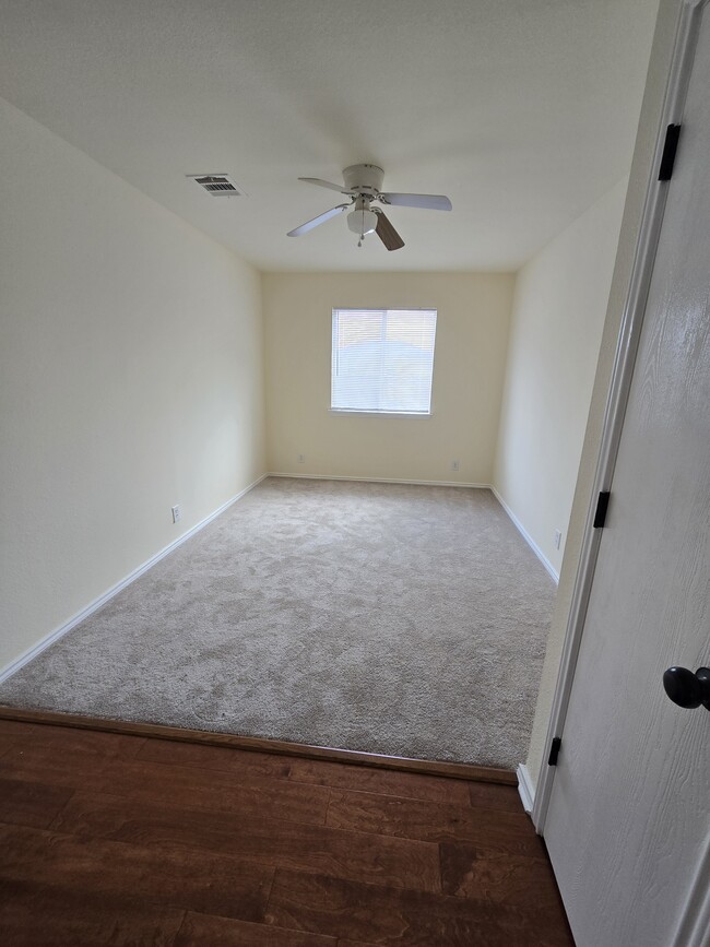 Building Photo - 8926 Trumpet Cir