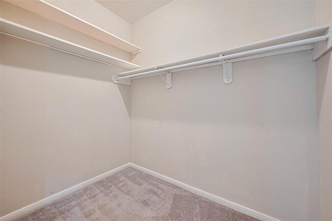 Building Photo - 213 W Murrill Ave