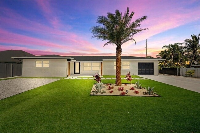 Primary Photo - 12994 SE Papaya St